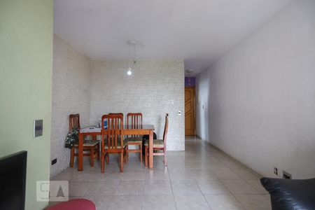 Sala de apartamento para alugar com 3 quartos, 64m² em Vila Carbone, São Paulo