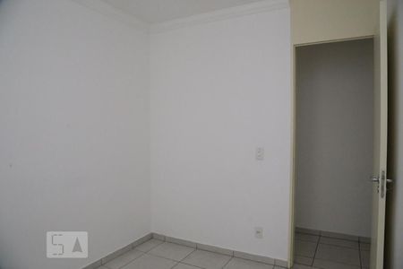 Quarto 1 de apartamento para alugar com 2 quartos, 47m² em Vila Pirajussara, São Paulo
