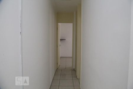 Corredor de apartamento para alugar com 2 quartos, 47m² em Vila Pirajussara, São Paulo