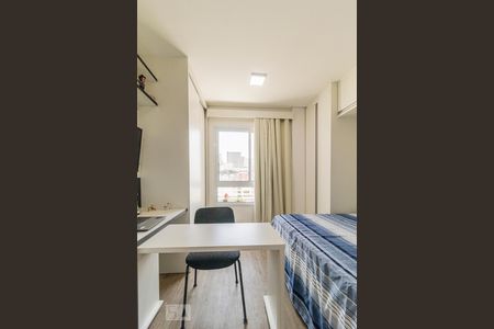 Studio - Mesa retrátil de kitnet/studio para alugar com 1 quarto, 16m² em Bela Vista, São Paulo