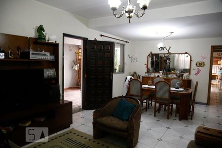 Sala de casa à venda com 6 quartos, 180m² em Vila Santa Clara, São Paulo