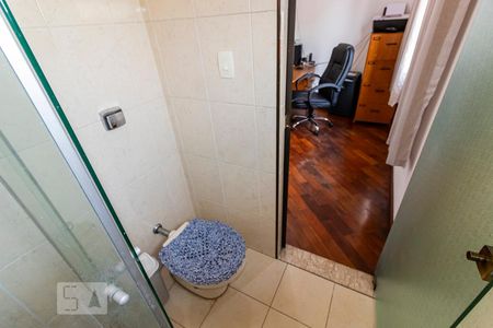 2o. Andar - Banheiro da Suíte 1 de casa à venda com 5 quartos, 350m² em Vila Vera, São Paulo