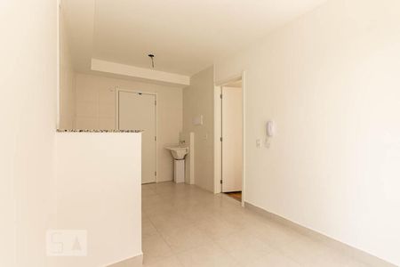 Sala  de apartamento para alugar com 1 quarto, 29m² em Vila Penteado, São Paulo