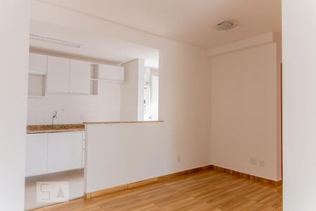 Sala de apartamento para alugar com 2 quartos, 67m² em Vila Gilda, Santo André