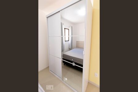 Suíte de apartamento para alugar com 1 quarto, 35m² em Pantanal, Florianópolis