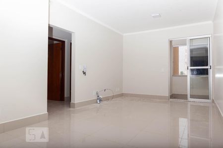 Sala de apartamento para alugar com 3 quartos, 80m² em Presidente Roosevelt, Uberlândia