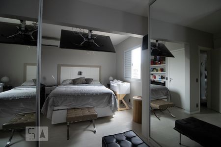 Suíte de apartamento para alugar com 2 quartos, 77m² em Tamboré, Barueri