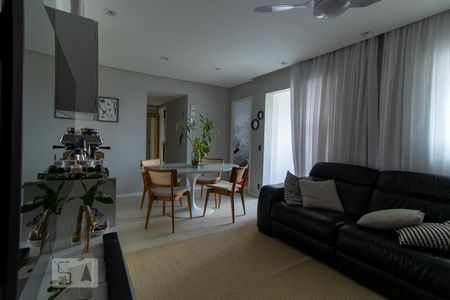 Apartamento à venda com 77m², 2 quartos e 2 vagasSala