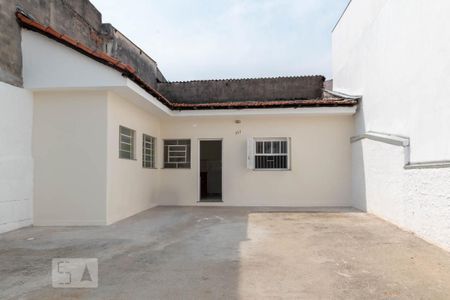 Fachada de casa para alugar com 1 quarto, 160m² em Vila Santa Virginia, São Paulo