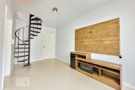 Sala de apartamento para alugar com 1 quarto, 75m² em Rio Branco, Porto Alegre