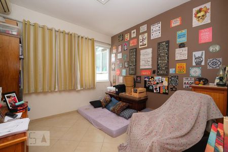 Quarto Suíte 1 de apartamento à venda com 4 quartos, 170m² em Tijuca, Rio de Janeiro