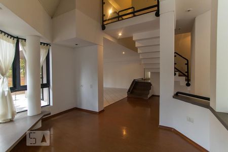Sala de casa de condomínio à venda com 3 quartos, 270m² em Alphaville, Santana de Parnaíba