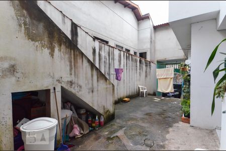 Casa à venda com 293m², 6 quartos e 2 vagas Casa à venda com 293m², 6 quartos e 2 vagasQuintal