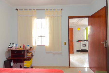 Casa à venda com 293m², 6 quartos e 2 vagas Casa à venda com 293m², 6 quartos e 2 vagasQuarto 3 - Suíte