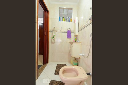 Casa à venda com 293m², 6 quartos e 2 vagas Casa à venda com 293m², 6 quartos e 2 vagasBanheiro da Suíte 2