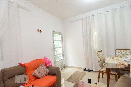 Casa à venda com 293m², 6 quartos e 2 vagas Casa à venda com 293m², 6 quartos e 2 vagasSala 2