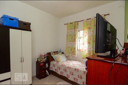 Casa à venda com 293m², 6 quartos e 2 vagas Casa à venda com 293m², 6 quartos e 2 vagasQuarto 1