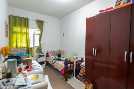 Casa à venda com 293m², 6 quartos e 2 vagas Casa à venda com 293m², 6 quartos e 2 vagasQuarto 2