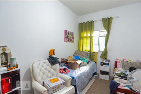 Casa à venda com 293m², 6 quartos e 2 vagas Casa à venda com 293m², 6 quartos e 2 vagasQuarto 2