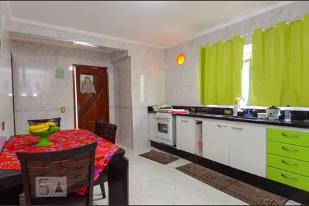 Casa à venda com 293m², 6 quartos e 2 vagas Casa à venda com 293m², 6 quartos e 2 vagasCozinha 1