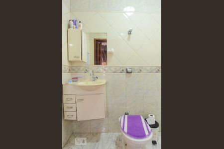 Casa à venda com 293m², 6 quartos e 2 vagas Casa à venda com 293m², 6 quartos e 2 vagasBanheiro da Suíte 3