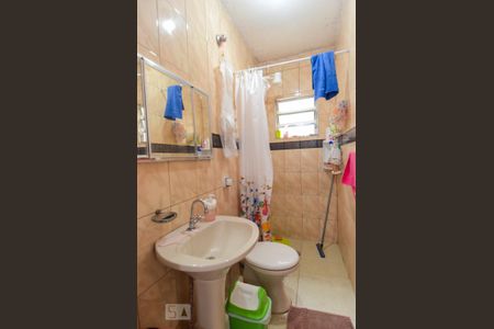 Casa à venda com 293m², 6 quartos e 2 vagas Casa à venda com 293m², 6 quartos e 2 vagasBanheiro 2