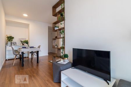 Sala de apartamento para alugar com 2 quartos, 54m² em Santo Amaro, São Paulo