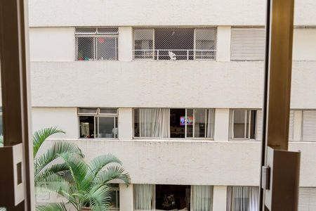 Vista da Sala de apartamento para alugar com 2 quartos, 70m² em Cerqueira César, São Paulo