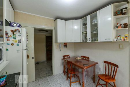 Cozinha de apartamento à venda com 3 quartos, 131m² em Menino Deus, Porto Alegre