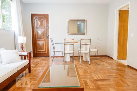 Sala de apartamento para alugar com 3 quartos, 100m² em Jardim Paulista, São Paulo