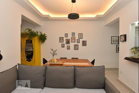 Sala de casa à venda com 2 quartos, 110m² em Vila Anastácio, São Paulo