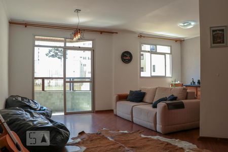 Sala de apartamento para alugar com 2 quartos, 100m² em Portão, Curitiba