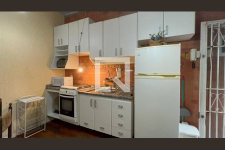 Sala/Cozinha de casa para alugar com 8 quartos, 320m² em Pinheiros, São Paulo