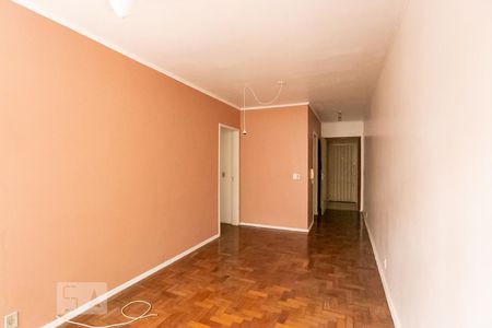 Apartamento para alugar com 66m², 2 quartos e sem vagaSala