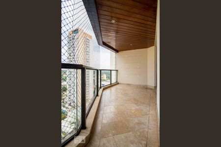Varanda de apartamento à venda com 4 quartos, 164m² em Vila Alexandria, São Paulo