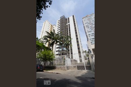Apartamento para alugar com 280m², 4 quartos e 4 vagas Apartamento para alugar com 280m², 4 quartos e 4 vagasFachada