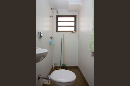 Apartamento para alugar com 280m², 4 quartos e 4 vagas Apartamento para alugar com 280m², 4 quartos e 4 vagasBanheiro Serviço