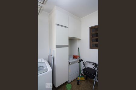 Apartamento para alugar com 280m², 4 quartos e 4 vagas Apartamento para alugar com 280m², 4 quartos e 4 vagasÁrea de Serviço