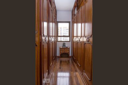 Apartamento para alugar com 280m², 4 quartos e 4 vagas Apartamento para alugar com 280m², 4 quartos e 4 vagasQuarto Suíte 2 - Closet