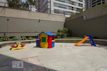 Apartamento para alugar com 280m², 4 quartos e 4 vagas Apartamento para alugar com 280m², 4 quartos e 4 vagasPlayground