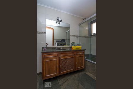 Apartamento para alugar com 280m², 4 quartos e 4 vagas Apartamento para alugar com 280m², 4 quartos e 4 vagasBanheiro Suíte 1