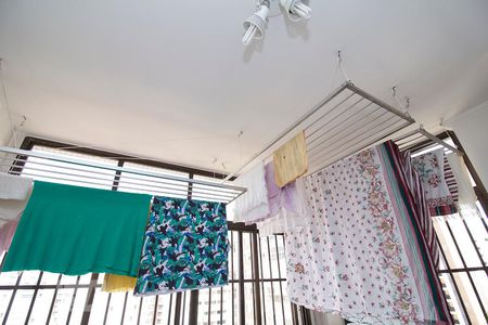 Apartamento para alugar com 280m², 4 quartos e 4 vagas Apartamento para alugar com 280m², 4 quartos e 4 vagasÁrea de Serviço