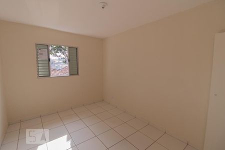 Dormitório de casa para alugar com 1 quarto, 80m² em Parque Peruche, São Paulo