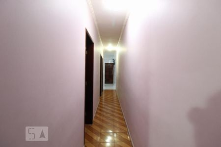 Corredor de casa à venda com 3 quartos, 267m² em Vila Alto de Santo André, Santo André