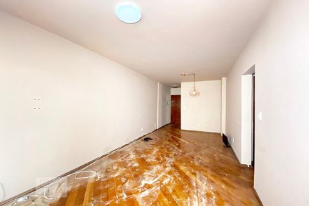 Apartamento à venda com 90m², 2 quartos e sem vagaSala