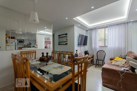 Sala de apartamento à venda com 2 quartos, 50m² em Parque Sao Vicente, Santo André