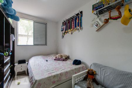 Quarto 2 de apartamento à venda com 2 quartos, 50m² em Parque Sao Vicente, Santo André