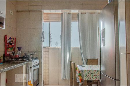 Cozinha de apartamento à venda com 2 quartos, 78m² em Vila Palmeiras, São Paulo