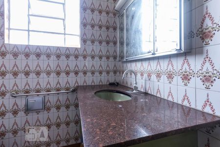 Casa para alugar com 450m², 4 quartos e 2 vagas Casa para alugar com 450m², 4 quartos e 2 vagasBanheiro Social 2