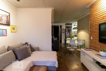 Sala de apartamento para alugar com 2 quartos, 70m² em Vila Suzana, São Paulo